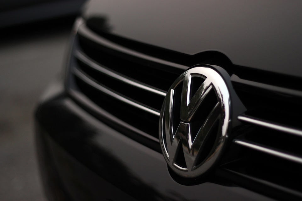 Volkswagen planifică o reducere a personalului cu 50.000 de angajaţi până în 2030