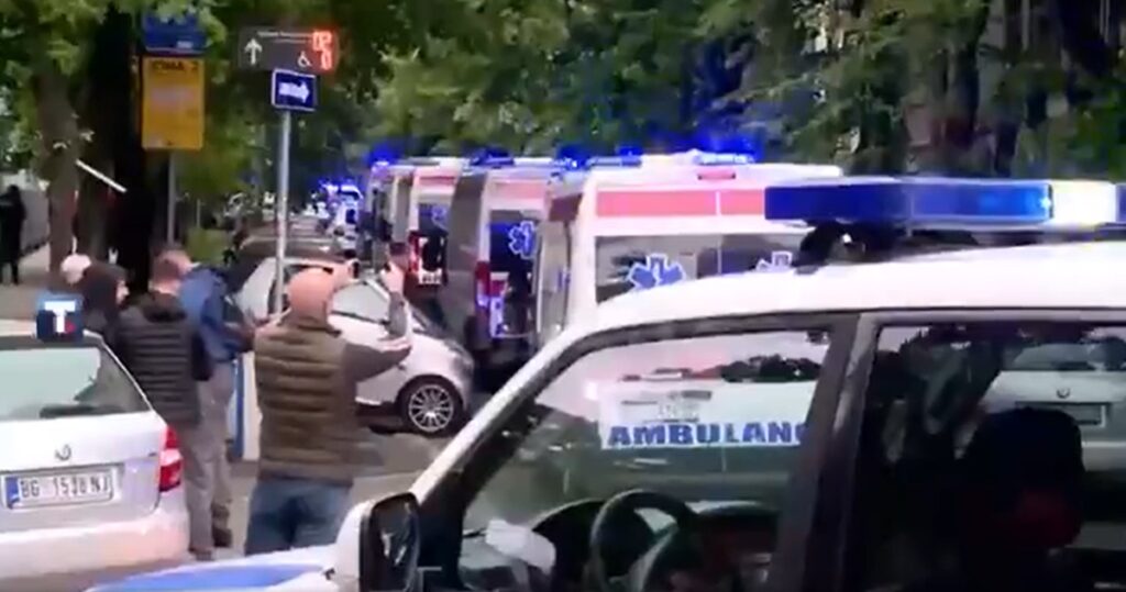 Părinții responsabilului pentru atacul din Belgrad, condamnați la închisoare