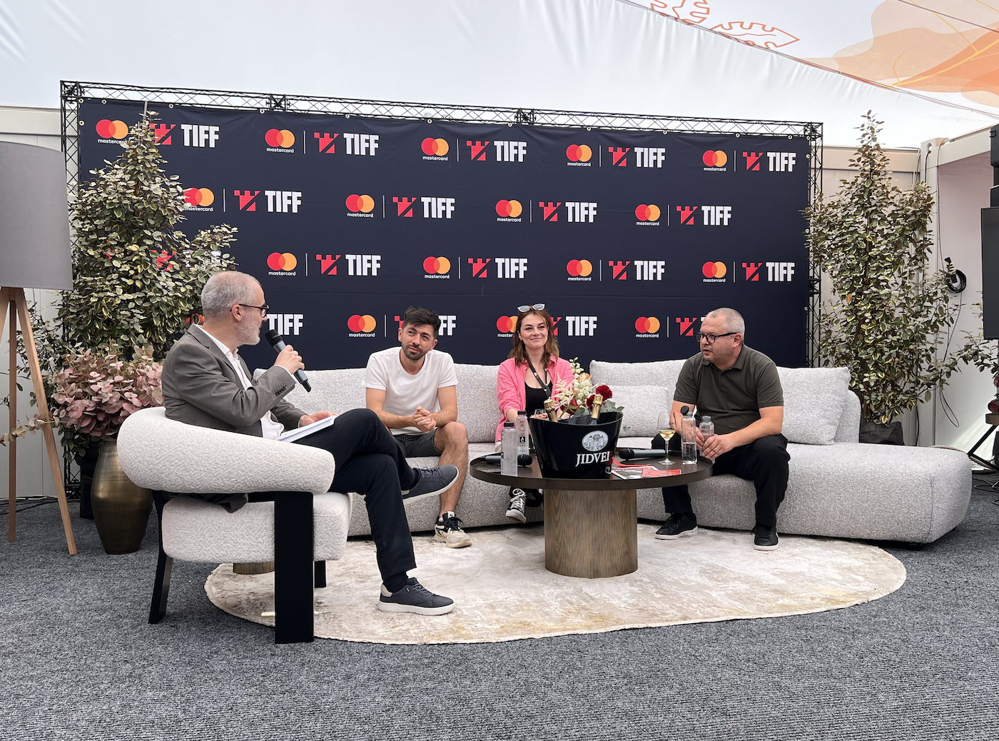 Discuții amuzante despre umor la TIFF.25: Românii și hazul de necaz