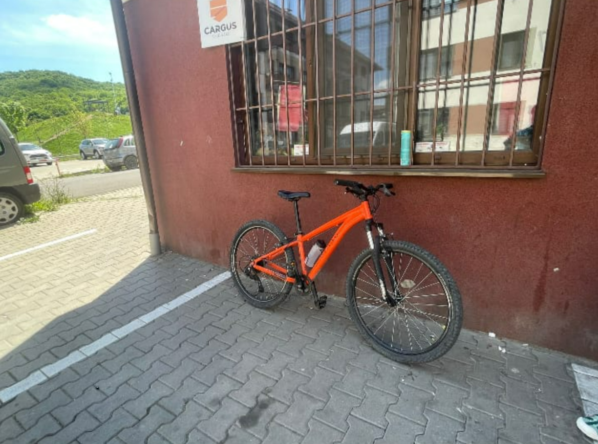 Bicicletă furată în Mănăștur, apel către clujeni pentru ajutor