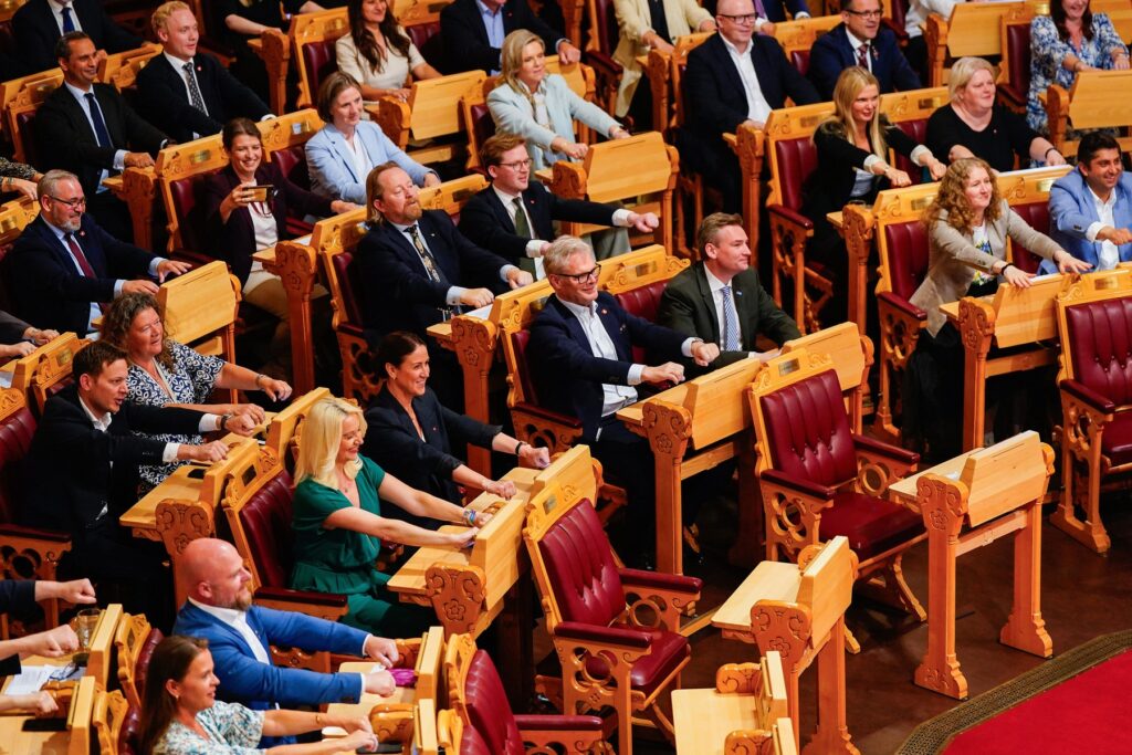 Entuziasm în Parlamentul Norvegiei pentru Cupa Mondială